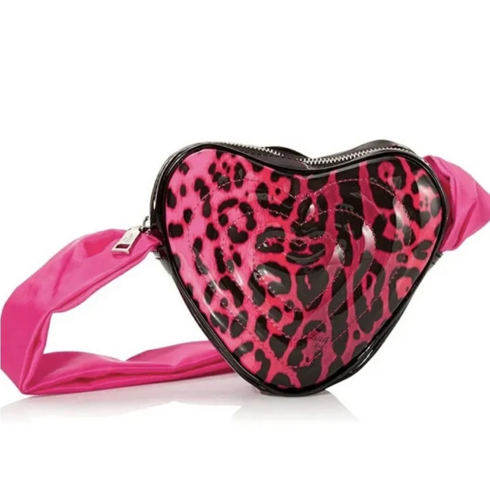 Betsey Johnson Kitsch Patent Heart Crossbody, Pink NWT.